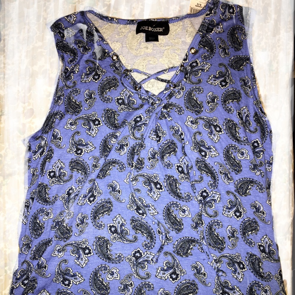 Women Sleeveless Tee, Never used, Size S
